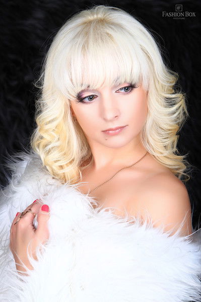 Маша Максютова