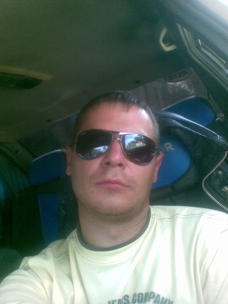 Виктор Костров