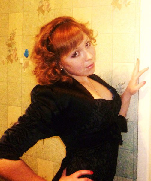 Лена Чежина