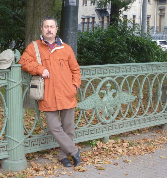 Александр Свалов