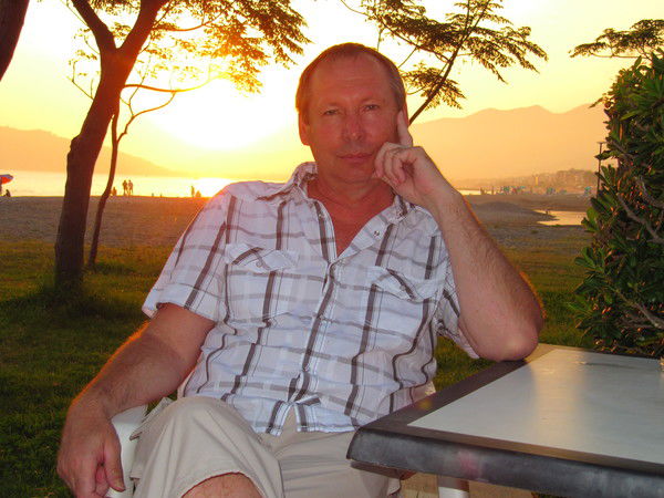 Владимир Богданов