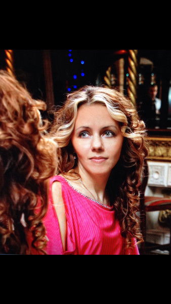 Лена Дзестелова