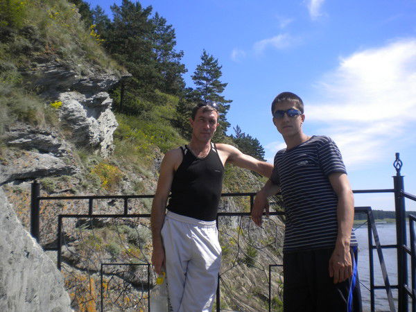 Роман Сериков