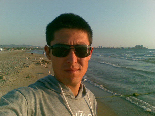 Санжар Маханов