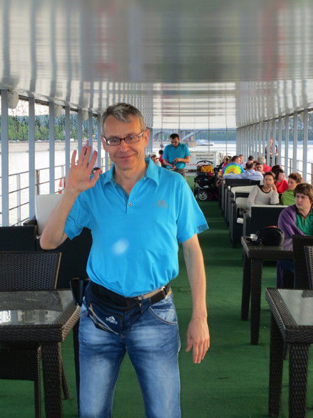 Андрей Левин