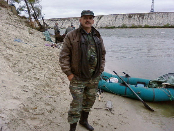 Василий Папичев