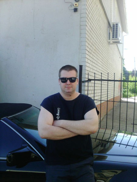 Александр Старостин