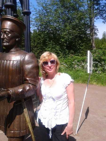 Елена Петрова