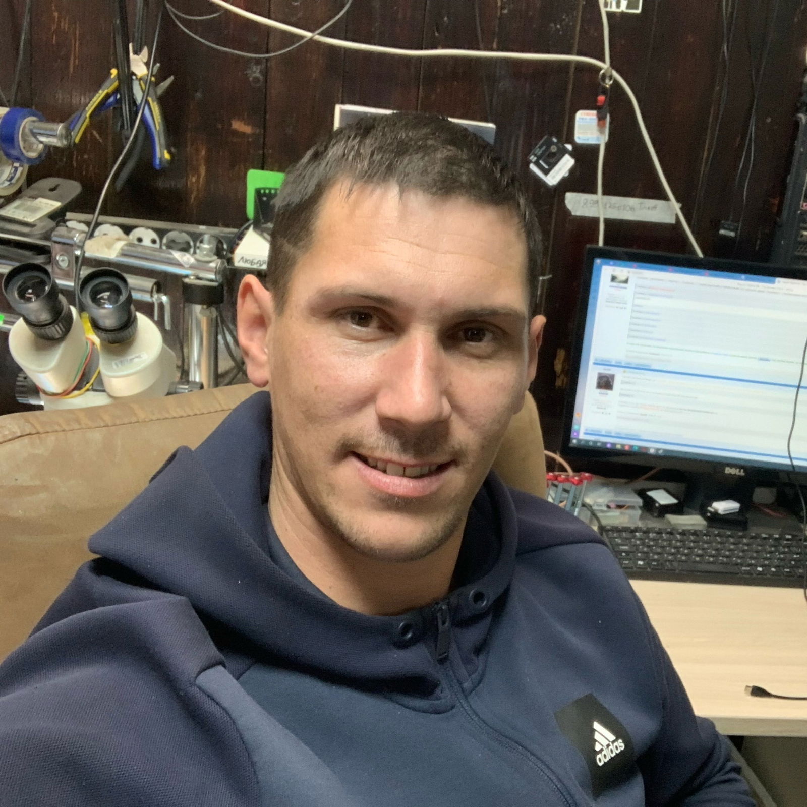 Артем Иванов