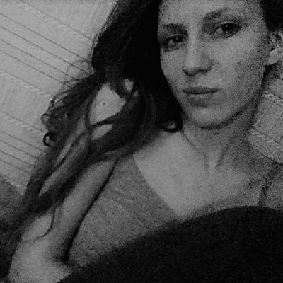 Вика Латухова