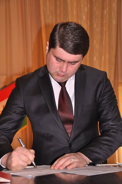 Зохиршо Ашуров