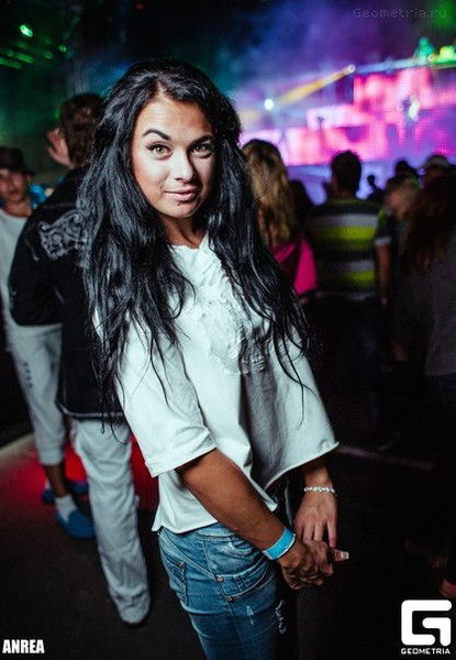 Алёна Жарова