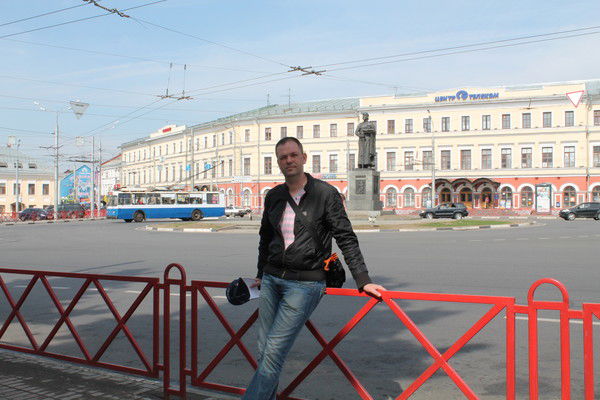 Роман Белов