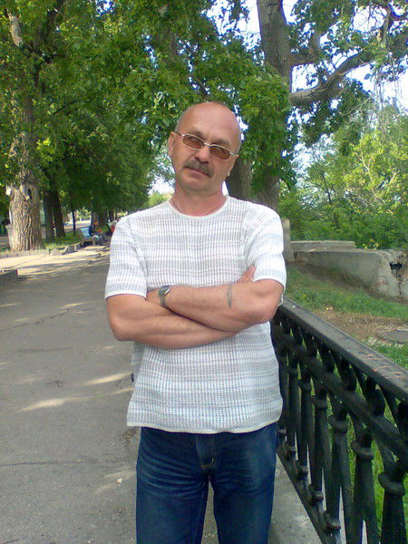 Геннадий Ефремов