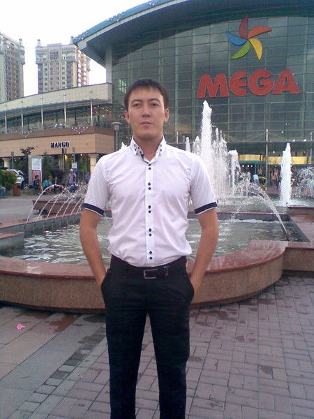 Фархат Абдимоминов