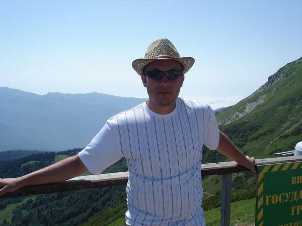 Виталий Просто