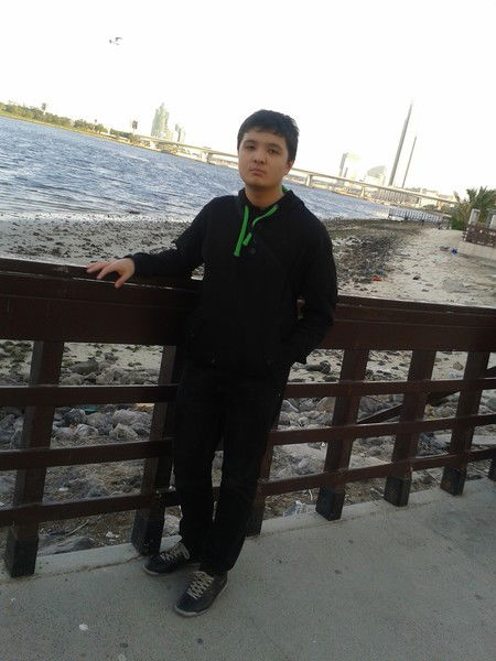 Эмир Сулейманов