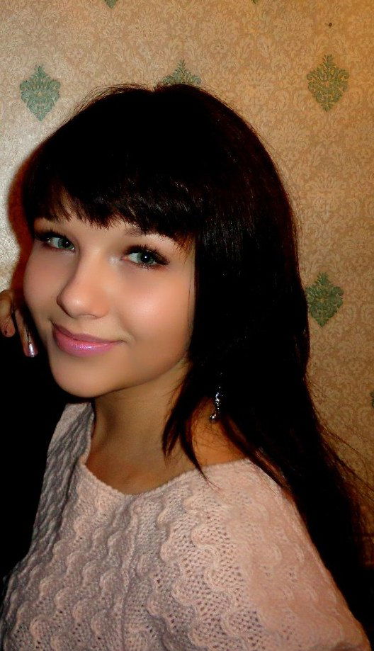 Яна Костеленя