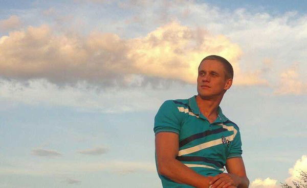 Адриан Горов