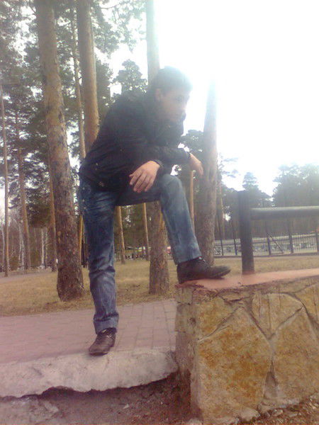 Антон Савельев