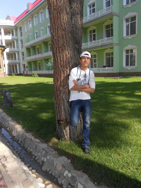 Фируз Махмудов