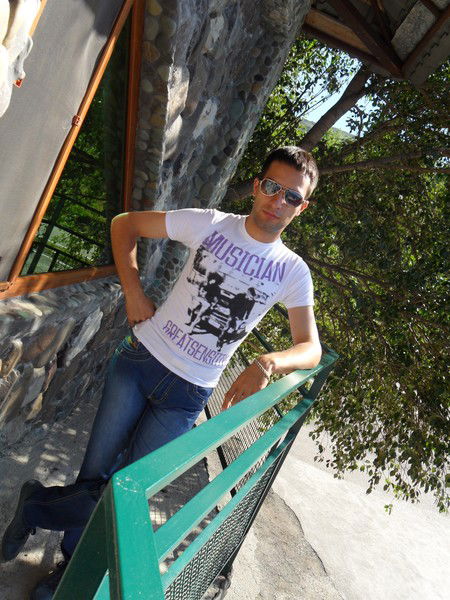 Нарек Согомонян