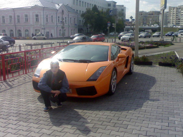 Паша Мартынов