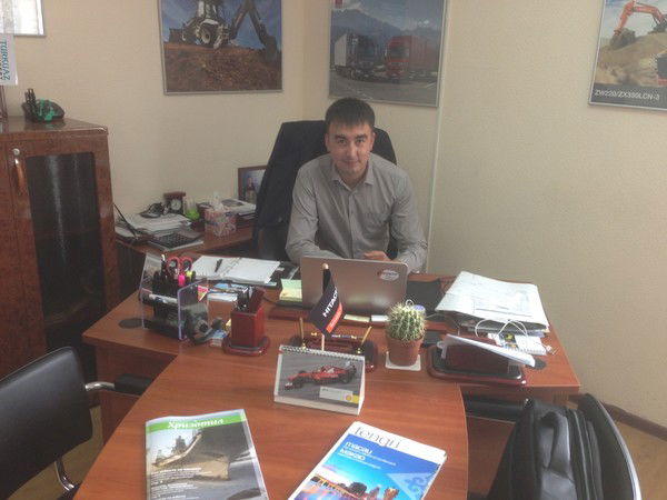 Алмат Акимжанов