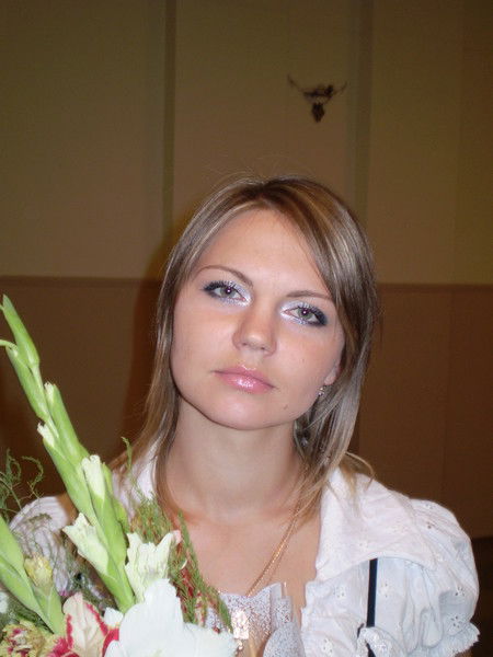 Оля Петрова