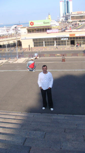 Олег Сероштан