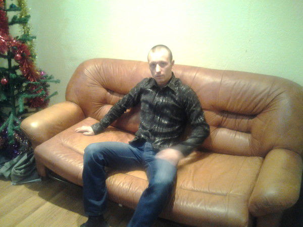 Слава Нартов