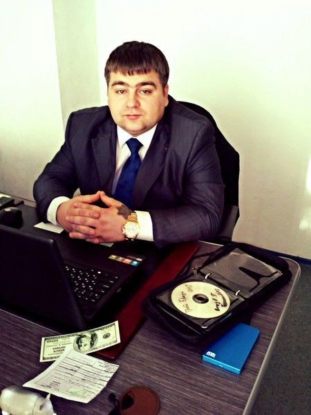 Максим Иванов