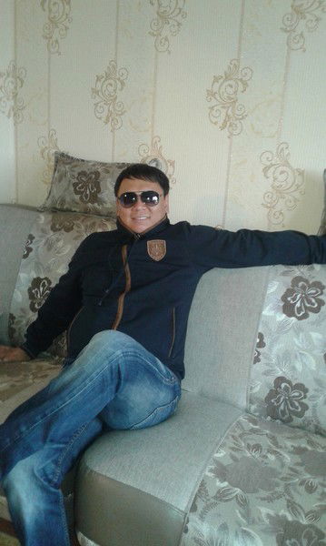 Казбек Макажанов