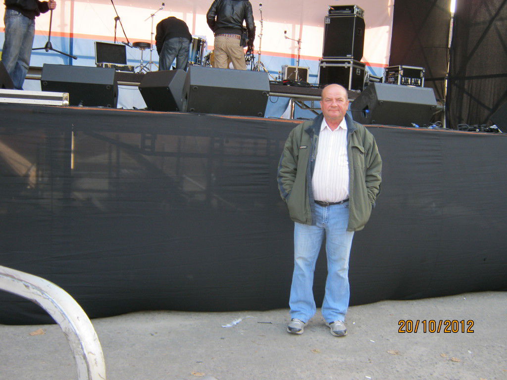 Николай Голь