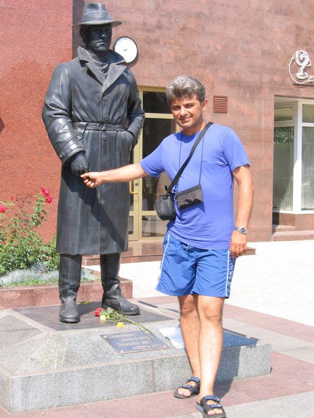 Игорь Попов