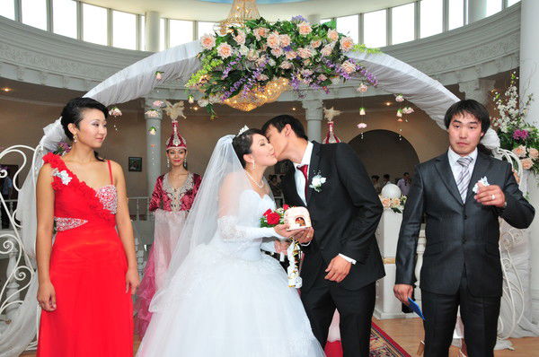 Алтын Баятова