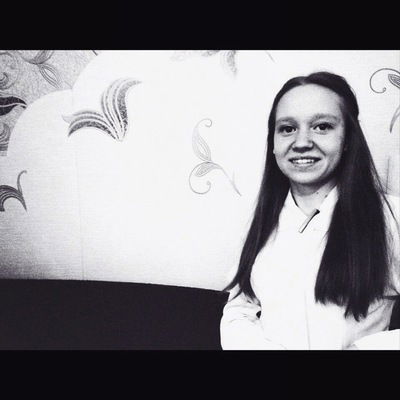 Лена Костенко