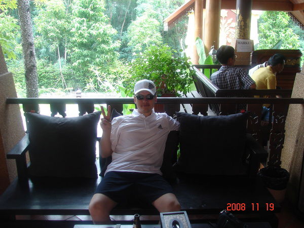 Игорь Антонов