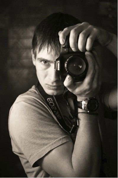 Александр Николаев