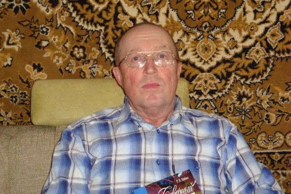 Сергей Манаков