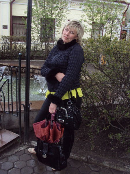 Лена Тихонова