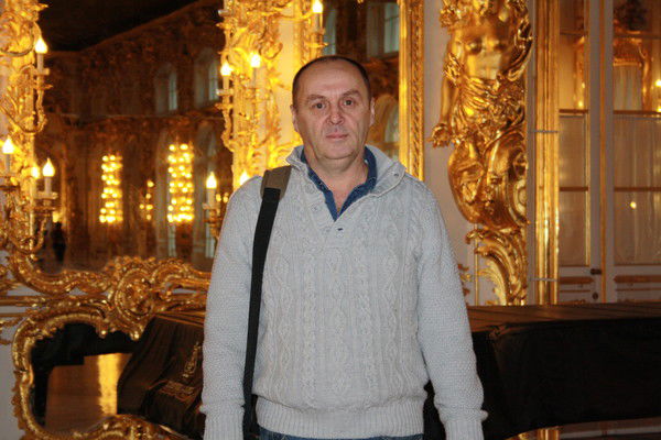 Александр Харитонов