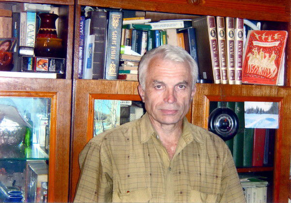 Станислав Сахаров