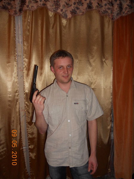 Денис Макаров