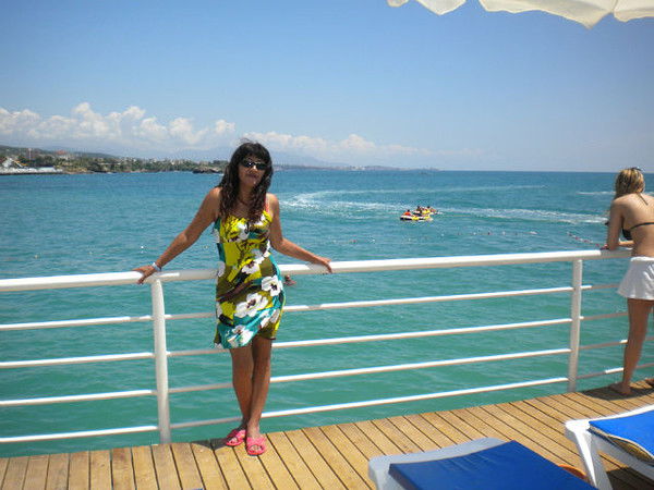 Лола Наимова