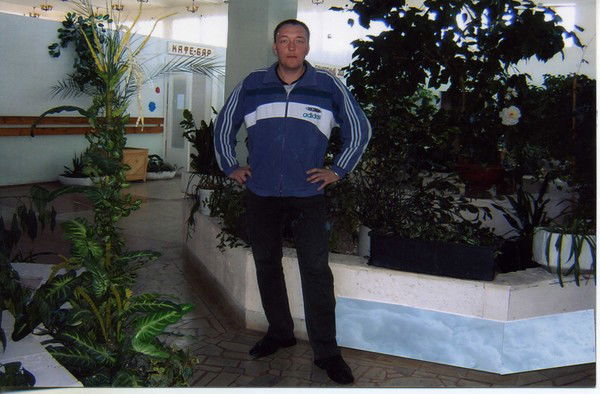 Александр Глухов