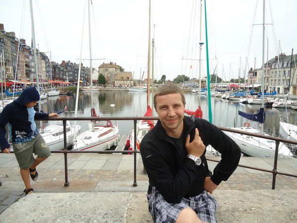 Александр Долженко