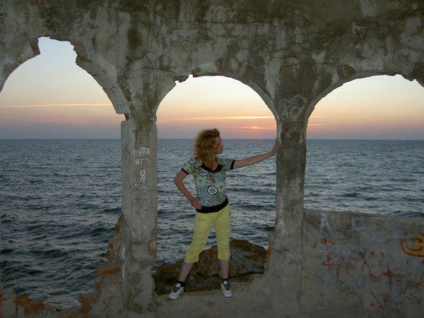 Елена Суворова