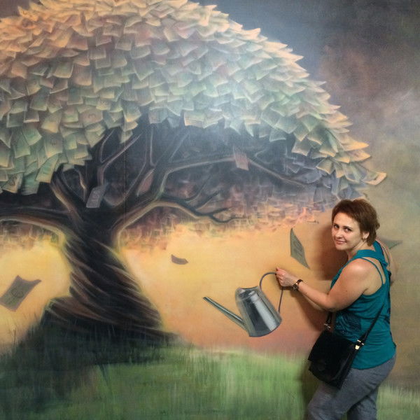 Лариса Стрелова