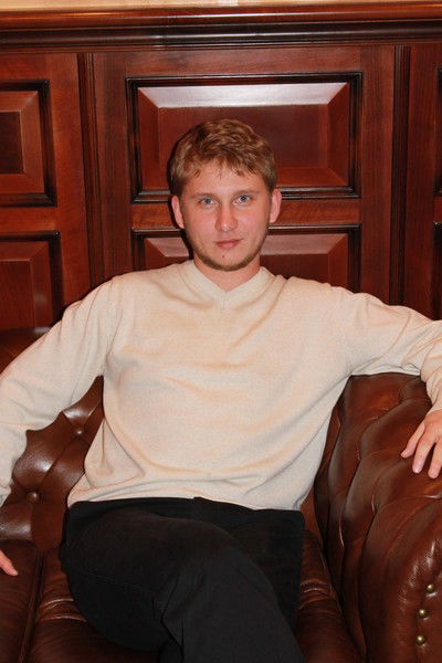 Александр Яковлев